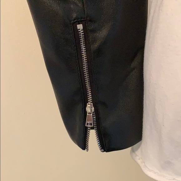 Black Bebe Crop Jacket With Shoulder Details! - Picture 5 of 7